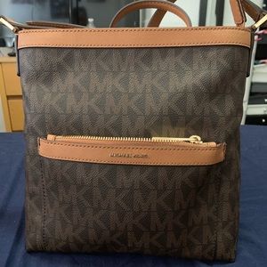 Michael Kors Morgan Messenger Bag
